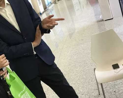 武汉代怀生宝宝中介,武汉三代试管包生男孩价格8万是真的吗？